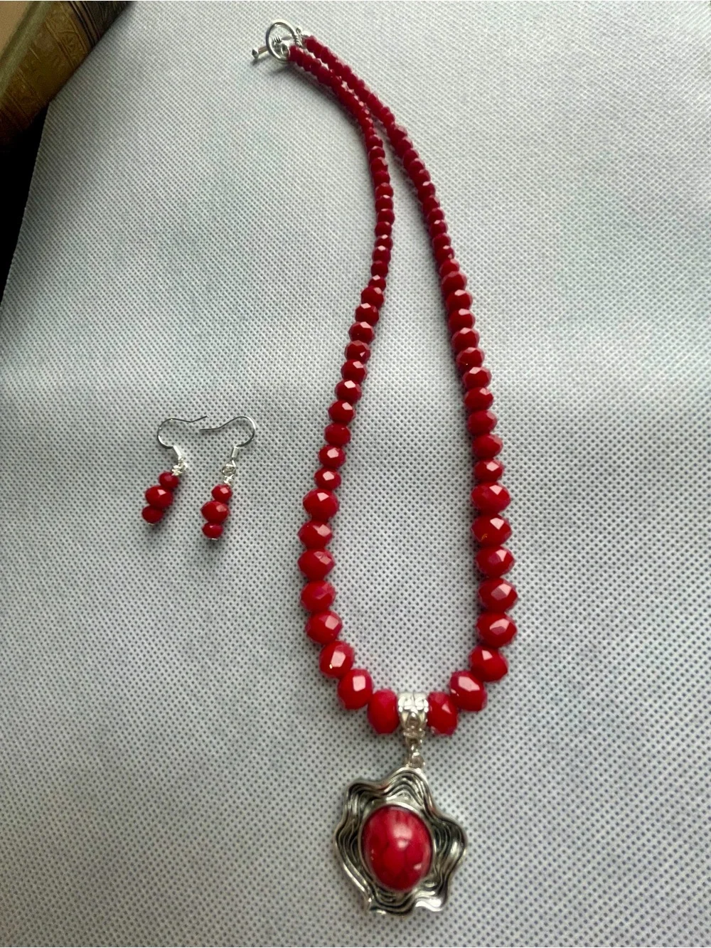 Red Beaded Necklace and Earrings Set with Silver Flower Pendant
